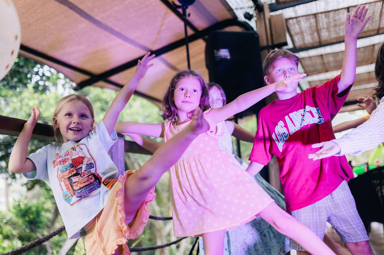 A birthday with no theme at all, for eight-year-olds — photo 7