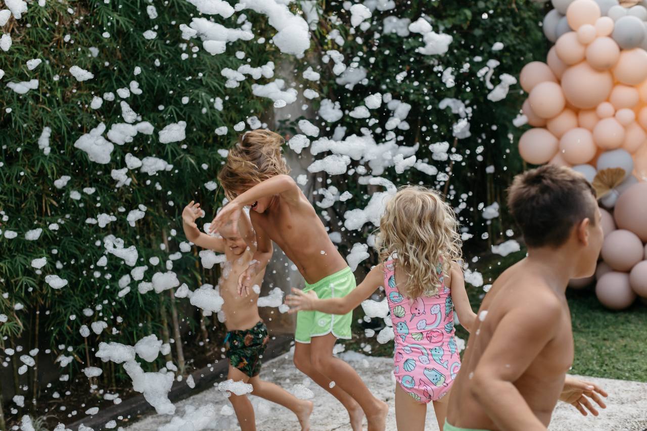 A foam party the parents did not watch from the side — photo 1