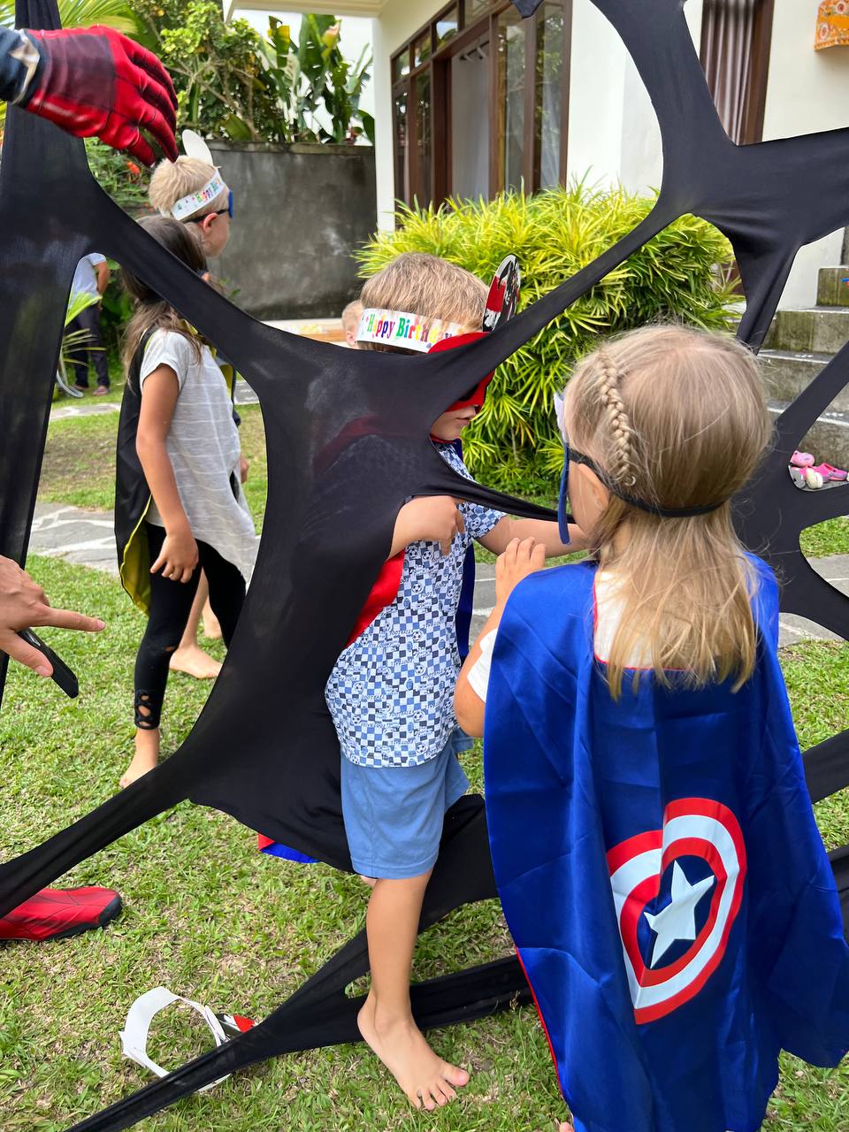 A Spiderman party where every guest arrived as somebody — photo 6