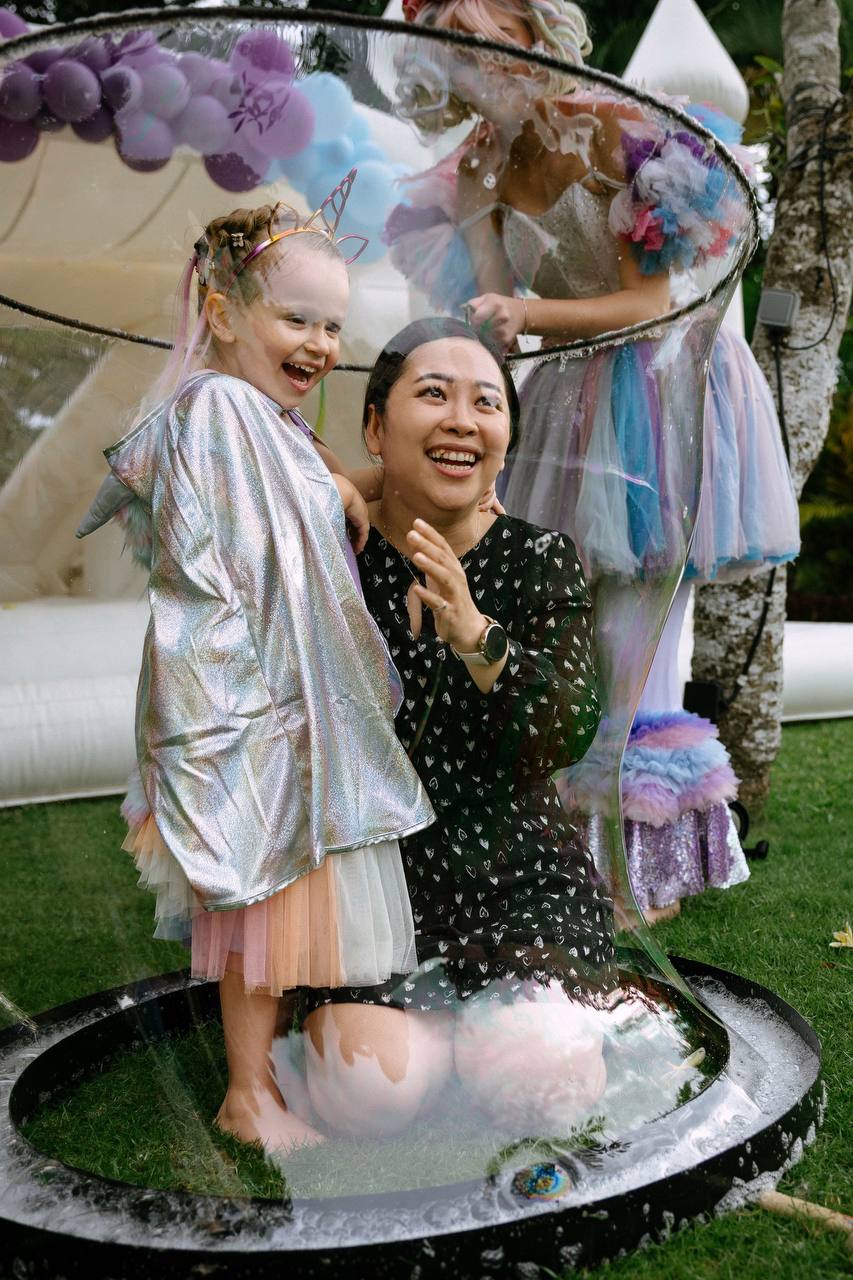 A unicorn party that worked with everyone in wet swimsuits — photo 2